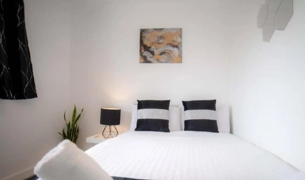 Coolfin House - 3 Bedroom Near Excel & Custom House Station London 0*,  United Kingdom