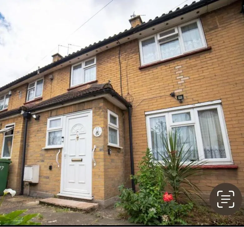 Coolfin House - 3 Bedroom Near Excel & Custom House Station London